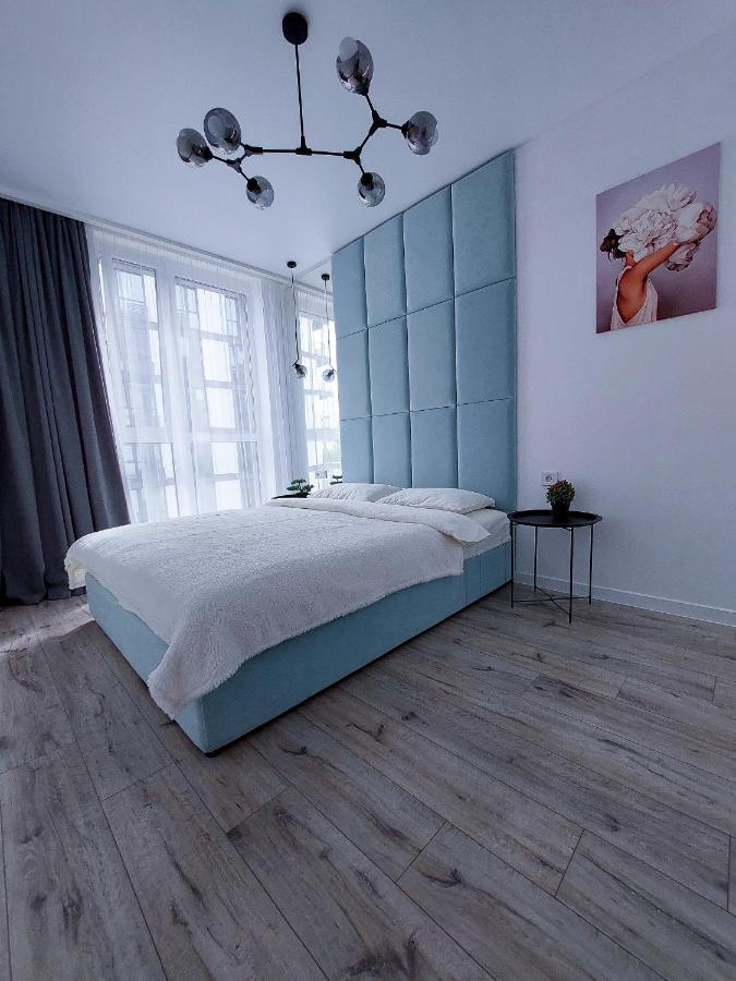 Avalon On Lypynskogo Street Appartement Lviv Buitenkant foto