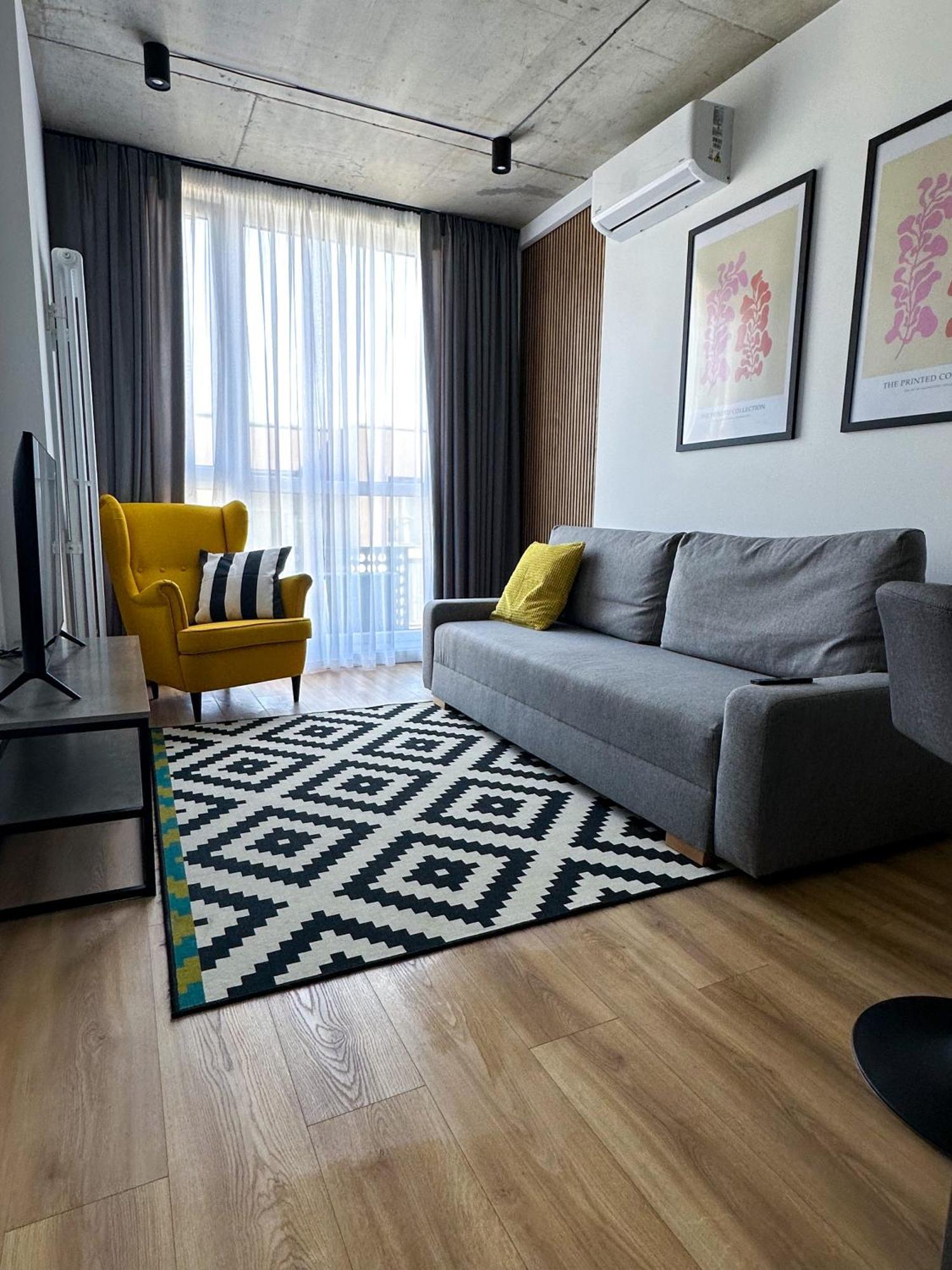 Avalon On Lypynskogo Street Appartement Lviv Buitenkant foto