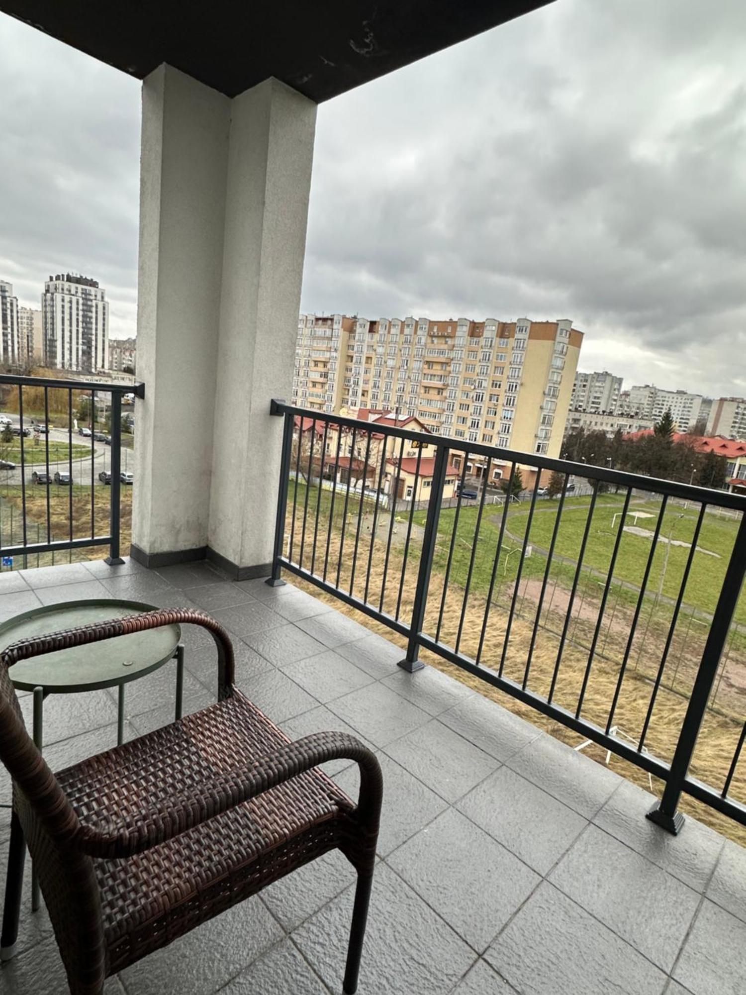Avalon On Lypynskogo Street Appartement Lviv Buitenkant foto