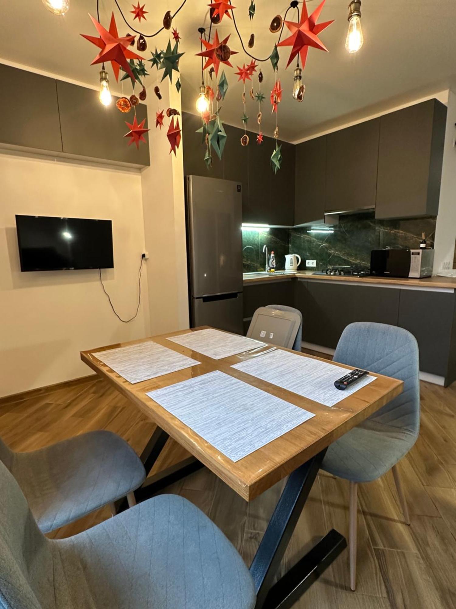 Avalon On Lypynskogo Street Appartement Lviv Buitenkant foto