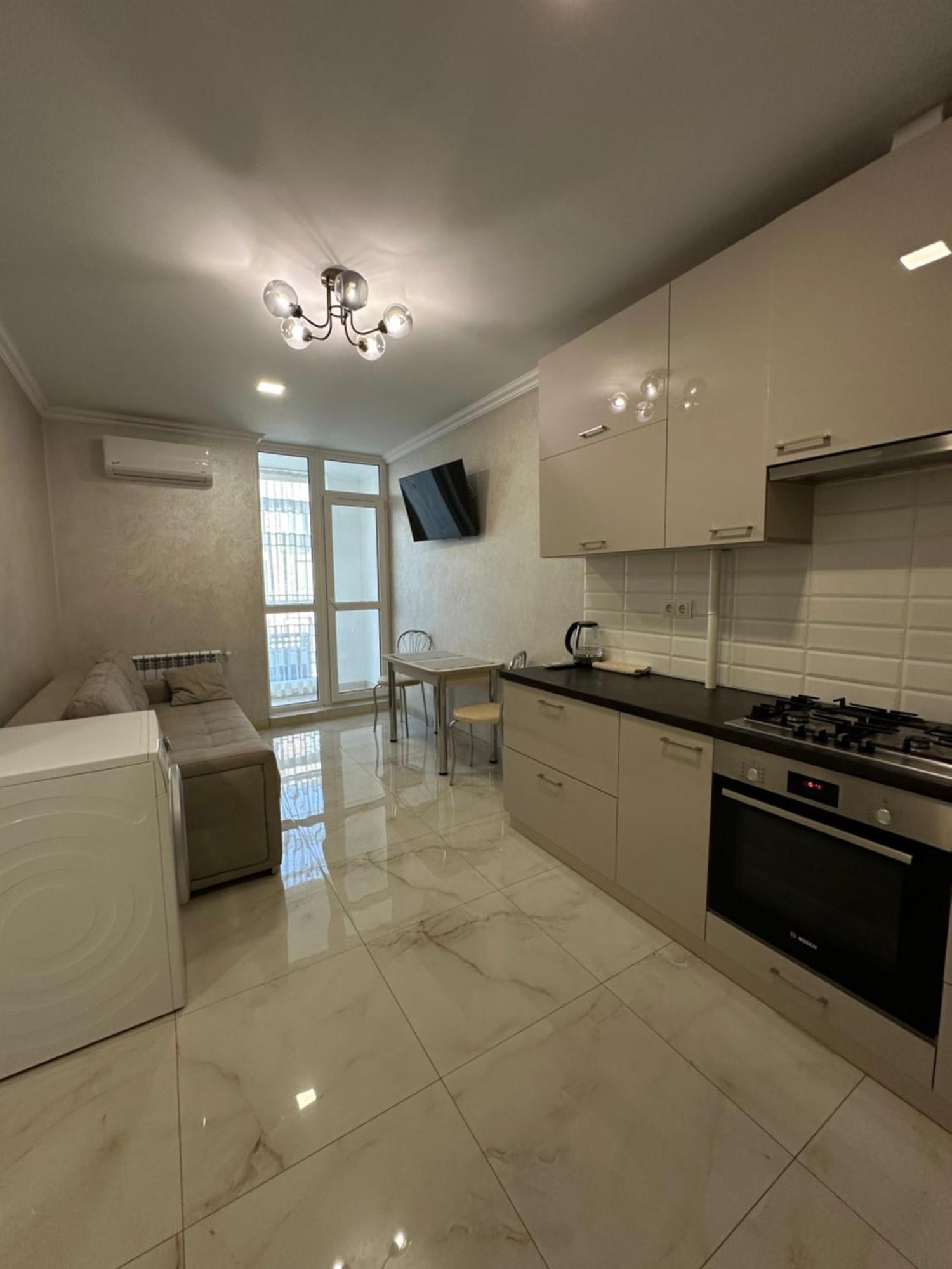 Avalon On Lypynskogo Street Appartement Lviv Buitenkant foto