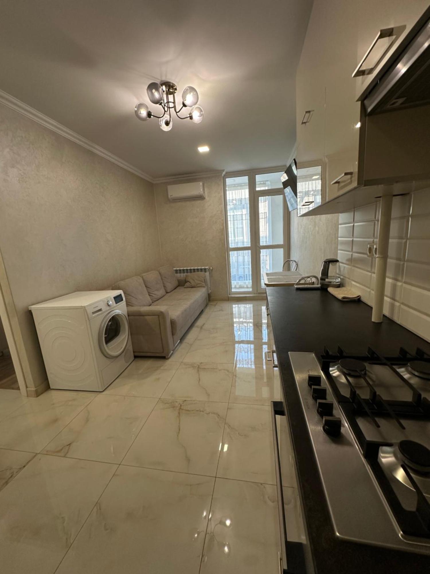 Avalon On Lypynskogo Street Appartement Lviv Buitenkant foto